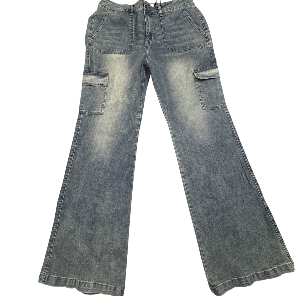Fashion Nova NWT Cargo Pocket Jeans Women's Tagged Size 15 (34in. x 34in.) Flare